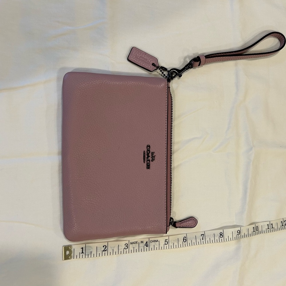 Coach Lavender Wristlet Leather - Picture 5 of 7